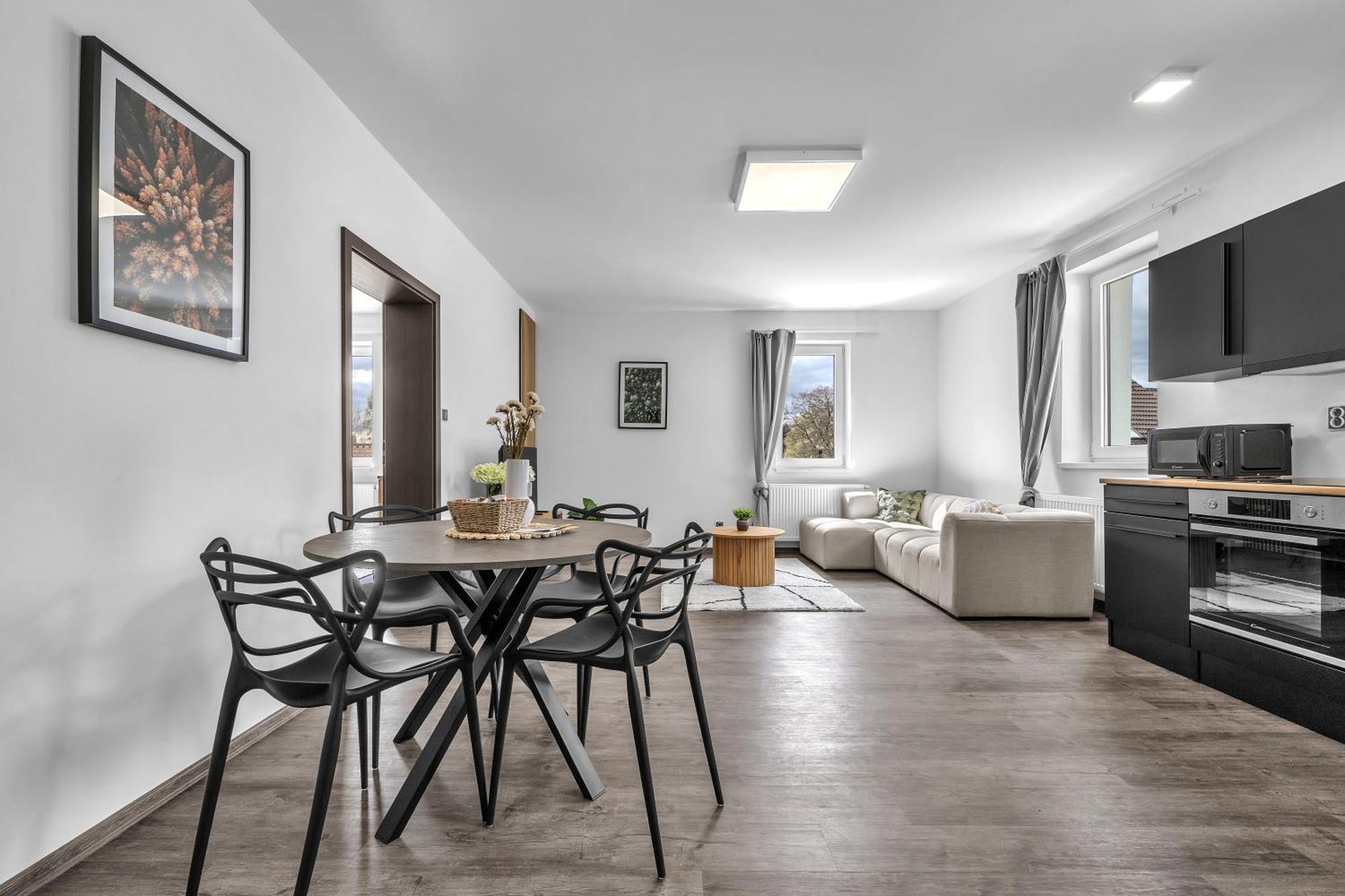 Hotel U Krale Jiriho Stráž pod Ralskem Dış mekan fotoğraf